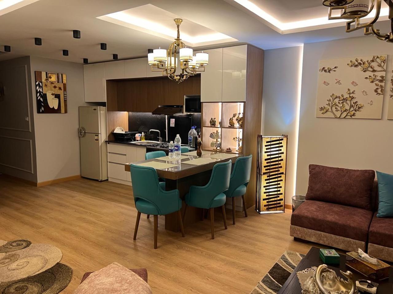 Luxury Flat Near Stars Mallشقة غاية الفخامة جانب سيتي ستارز مول Apartment Cairo